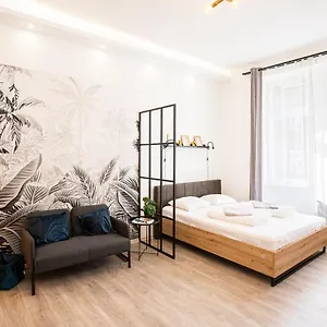  Apartment Gaia House